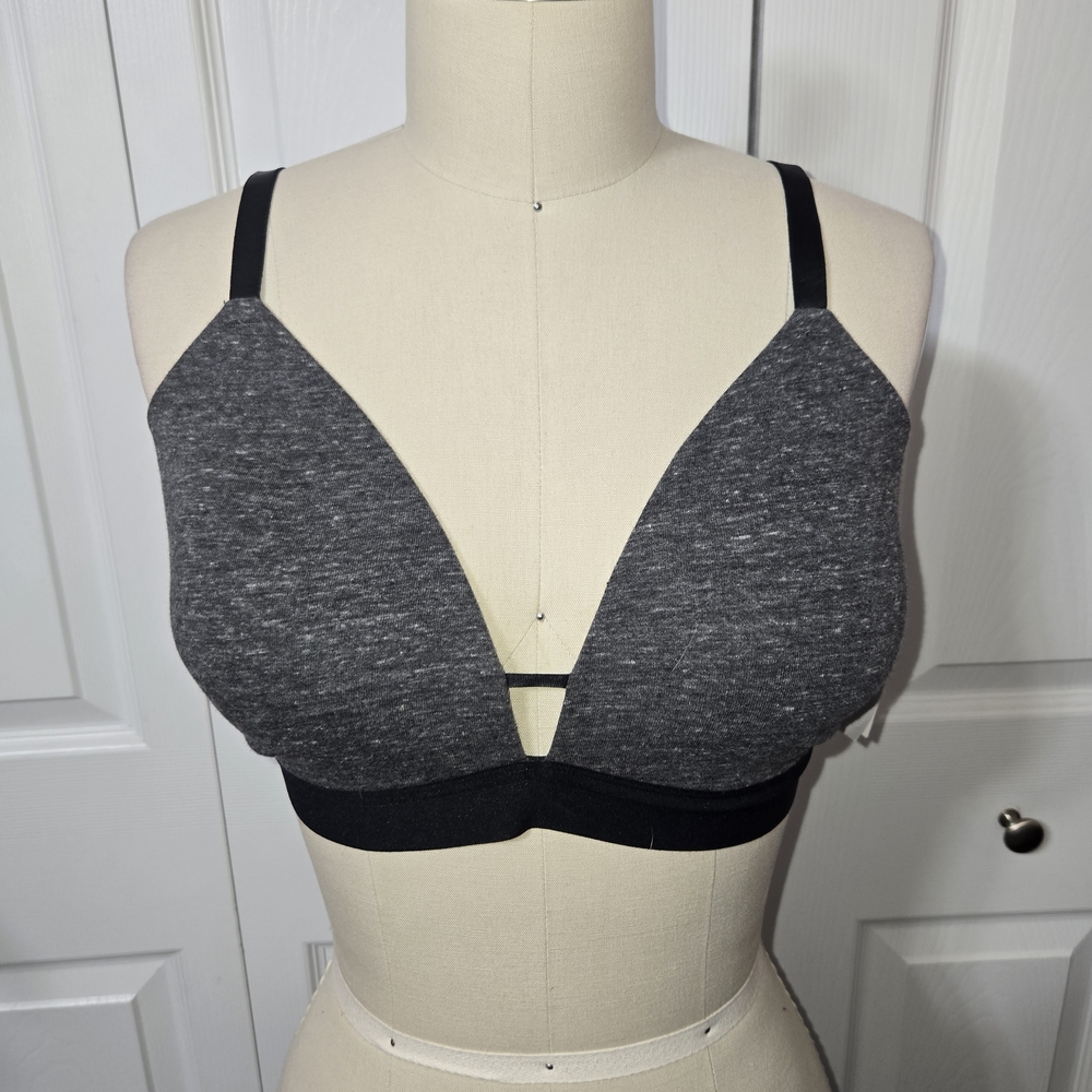 Auden Charcoal Gray & Black Bra, Lightly Lined, Wire Free, 34DD, NWT